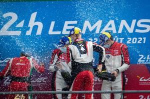 211957-cgt-24h-le-mans-race-podium