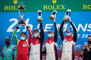 211958-cgt-24h-le-mans-race-podium
