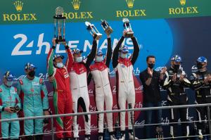 211959-cgt-24h-le-mans-race-podium