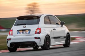 abarth-595-esseesse-my21-10