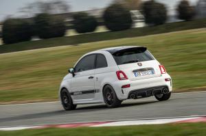 abarth-595-esseesse-my21-12