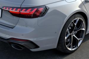 audi-rs4-avant-pack-competition-my22-27