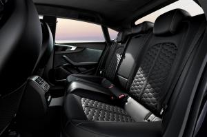audi-rs4-avant-pack-competition-my22-49