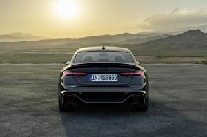 audi-rs5-sportback-pack-competition-my22-1