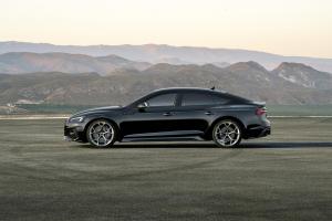 audi-rs5-sportback-pack-competition-my22-23