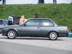 bmw-325is-e30-3