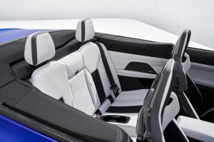 bmw-m4-competition-xdrive-cabriolet-94