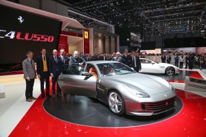 ferrari-gtc4-lusso-11