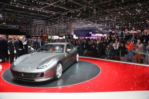 ferrari-gtc4-lusso-14