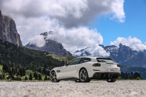 ferrari-gtc4-lusso-34
