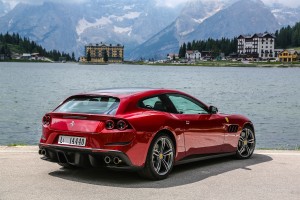 ferrari-gtc4-lusso-44