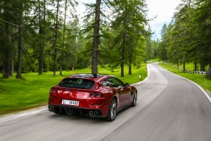 ferrari-gtc4-lusso-49