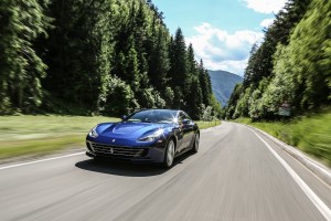 ferrari-gtc4-lusso-54