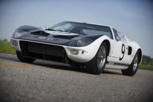 1964 Ford GT prototype 01