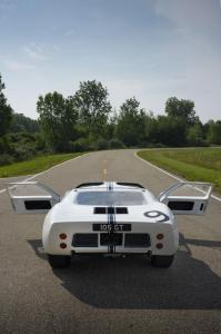 1964 Ford GT prototype 05