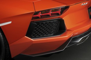 lamborghini-avantador-lp700-4-5