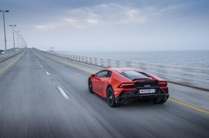 lamborghini-huracan-evo-40