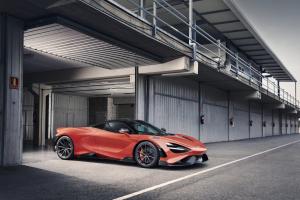 11864-McLaren-765LT