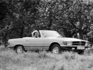 Mercedes-Benz 280 SL R107