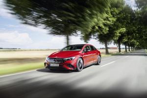mercedes-benz-amg-eqe-43-20