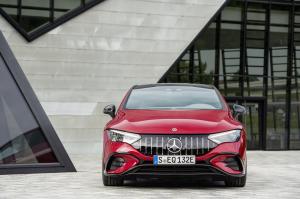 mercedes-benz-amg-eqe-43-25