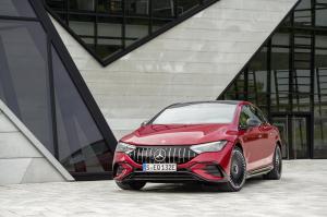 mercedes-benz-amg-eqe-43-26