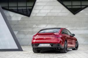 mercedes-benz-amg-eqe-43-28