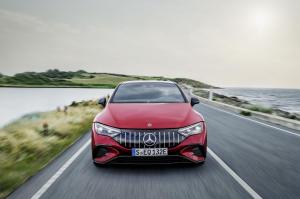 mercedes-benz-amg-eqe-43-4