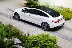 mercedes-benz-amg-eqe-53-19