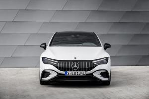 mercedes-benz-amg-eqe-53-22