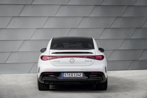 mercedes-benz-amg-eqe-53-23