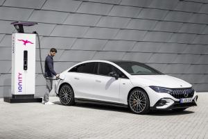 mercedes-benz-amg-eqe-53-27
