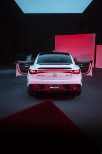 mercedes-benz-amg-eqe-53-58