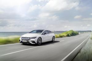mercedes-benz-amg-eqe-53-6