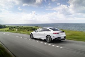 mercedes-benz-amg-eqe-53-9