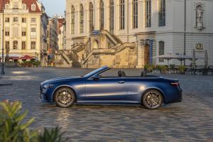 mercedes-benz-e53-amg-cabriolet-a238-fl-1