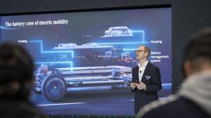 mercedes-benz-vision-vtr-106