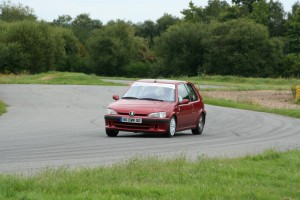 peugeot-106-s16-38