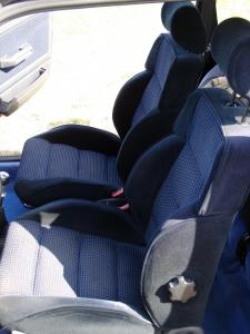 peugeot-309-gti16-38