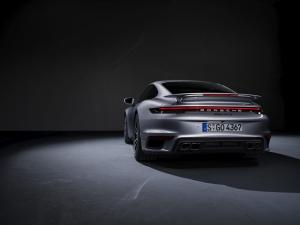 porsche-911-turbo-s-992-16