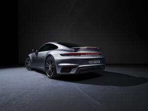 porsche-911-turbo-s-992-5