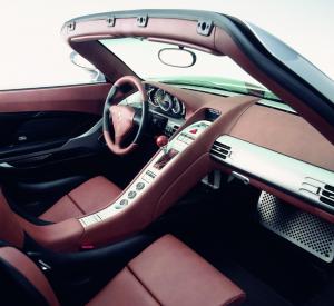 porsche-carrera-gt-v10-35