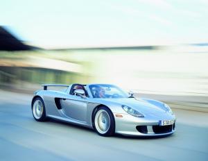 porsche-carrera-gt-v10-93