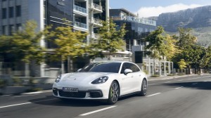 Panamera-4-E-hybrid-sport-turismo-3