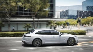 Panamera-4-E-hybrid-sport-turismo-5