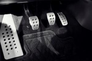 renault-megane-4-rs-chassis-cup-1