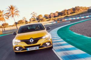 renault-megane-4-rs-chassis-cup-18