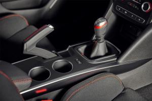 renault-megane-4-rs-chassis-cup-2