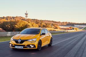 renault-megane-4-rs-chassis-cup-22
