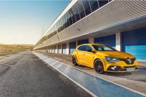 renault-megane-4-rs-chassis-cup-8